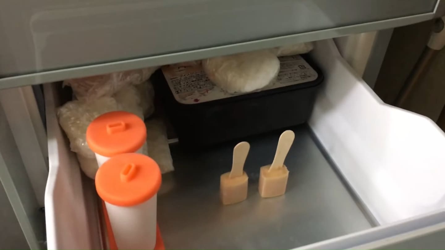 チュールアイスの作り方　冷蔵庫で凍らせる